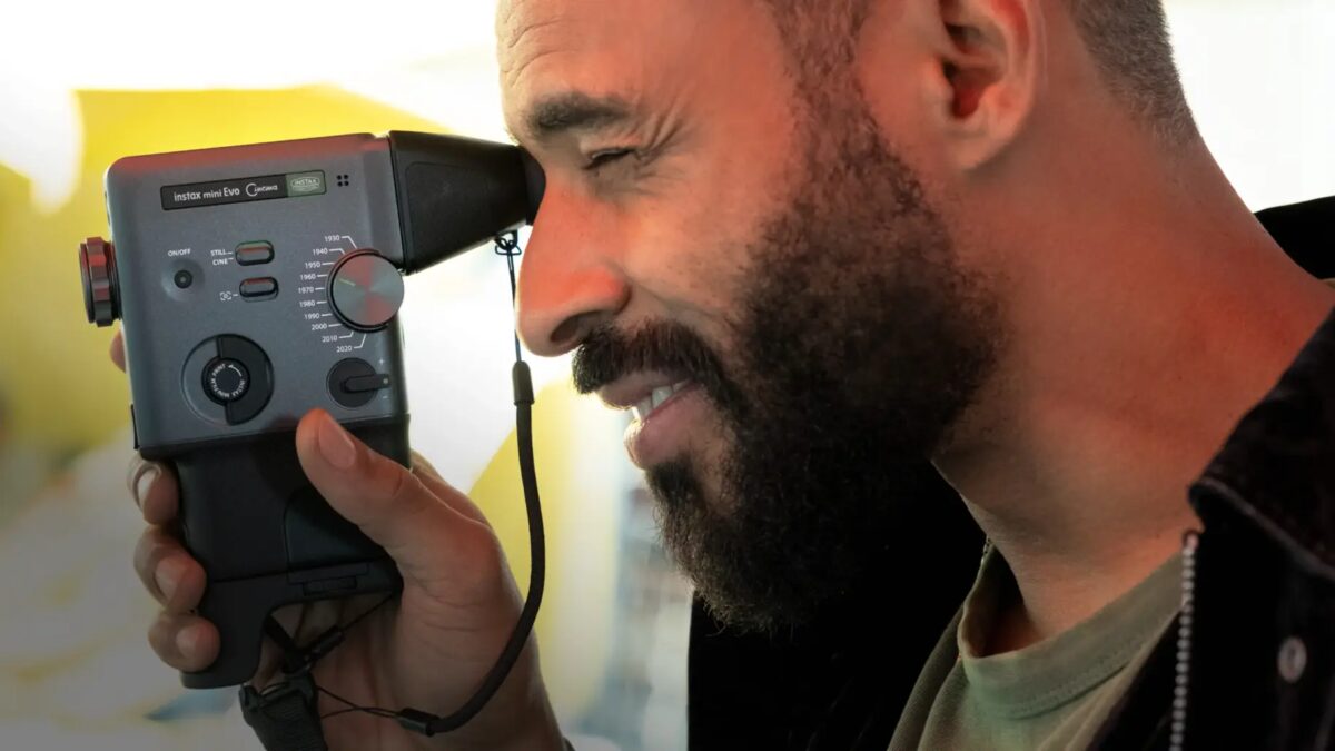 Fujifilm instax mini Evo Cinema запустили в Индии: гибридная камера с видео и эффектами разных эпох