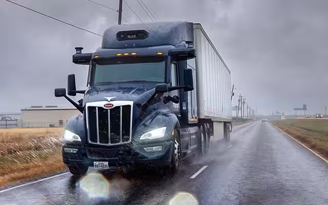 aurora autonomous truck