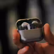 Плоские стержни: утечка показала дизайн Galaxy Buds 4 и Buds 4 Pro 9 galaxy buds 3 pro blade lights 9