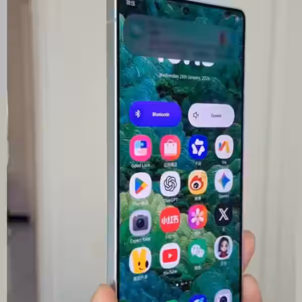 rumored galaxy s26 ultra feature is so genius that apple has decided to copy it