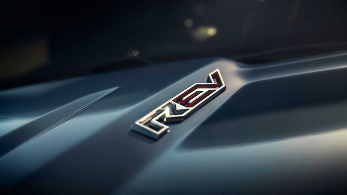 Stellantis признала ошибку в стратегии электромобилей и возвращается к ДВС 1 2024 ram 1500 rev exterior front hood rev badge