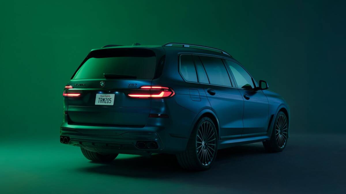BMW ALPINA XB7 Manufaktur: матовое прощание с первым поколением внедорожника