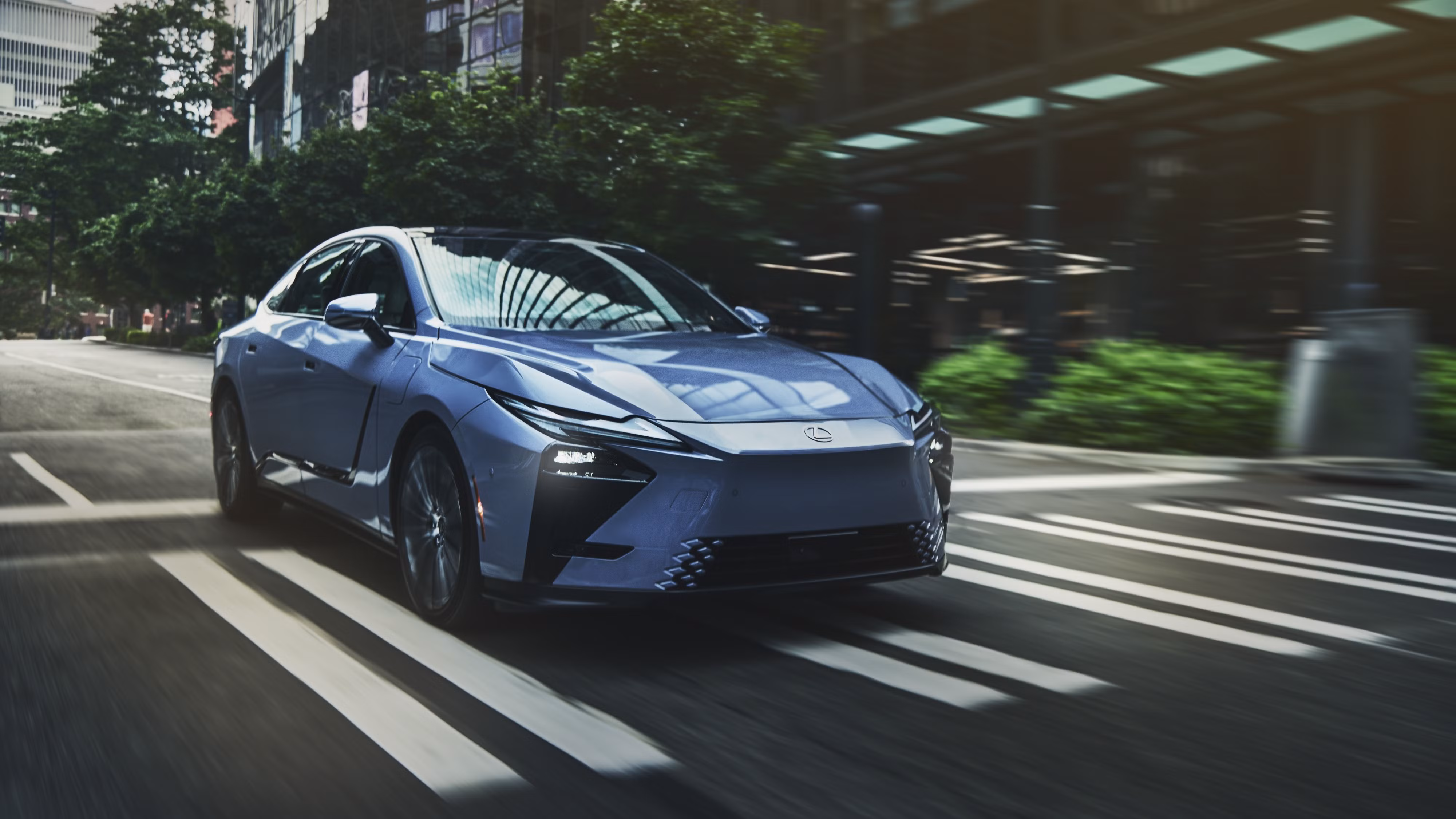 2026 Lexus ES задняя часть