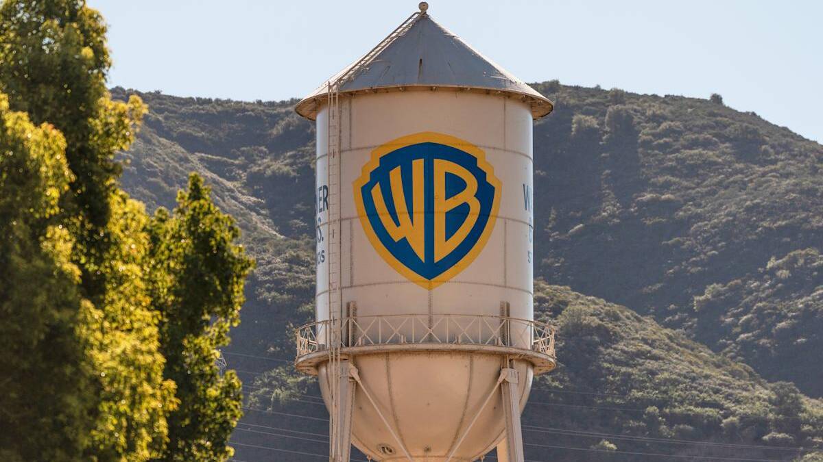 Профсоюз Teamsters требует запретить слияние Paramount Skydance и Warner Bros