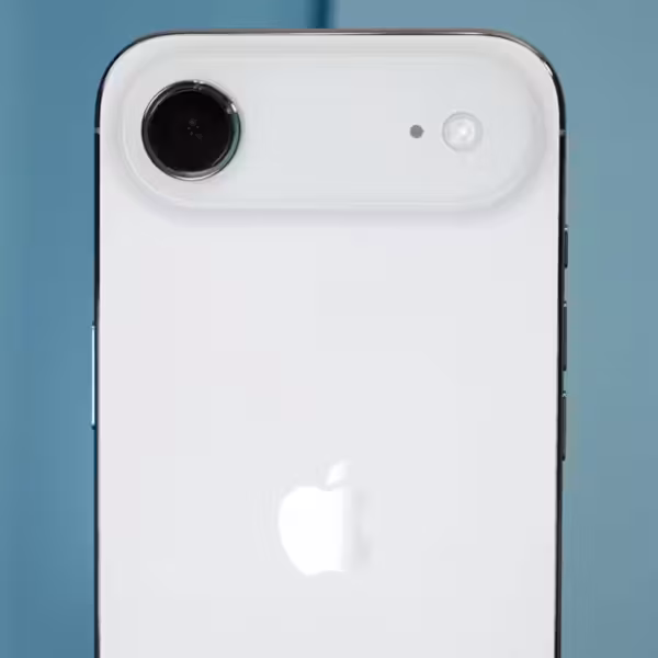 iPhone Air удвоил долю на рынке и укрепил средний сегмент Apple