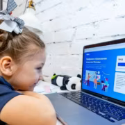 Виртуальные подарки в Московской электронной школе: как работает система и игровые турниры 8 Виртуальные подарки в Московской электронной школе: как работает система и игровые турниры