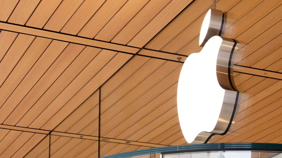 Филиал Apple в Великобритании оштрафован на 516 тысяч долларов за нарушение санкций против России