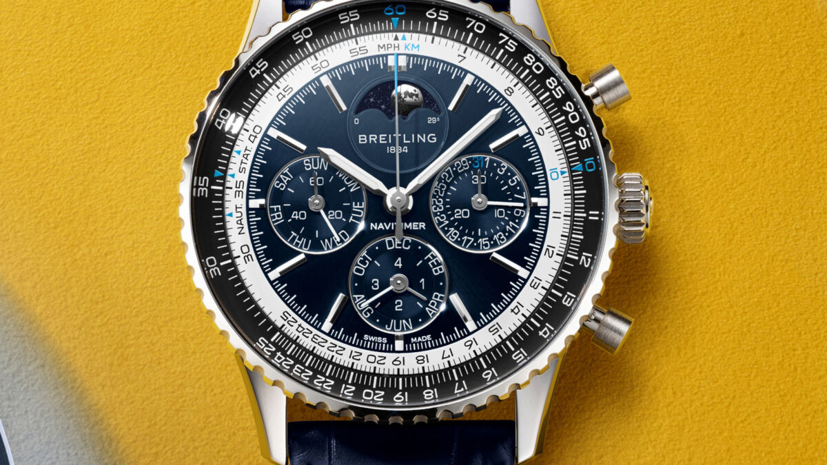 base breitling navitimer perpetual calendar chronograph.webp 2