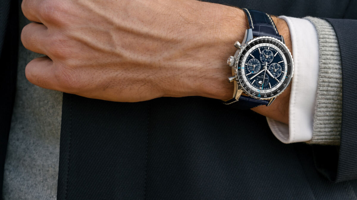 base breitling navitimer perpetual calendar chronograph.webp 4