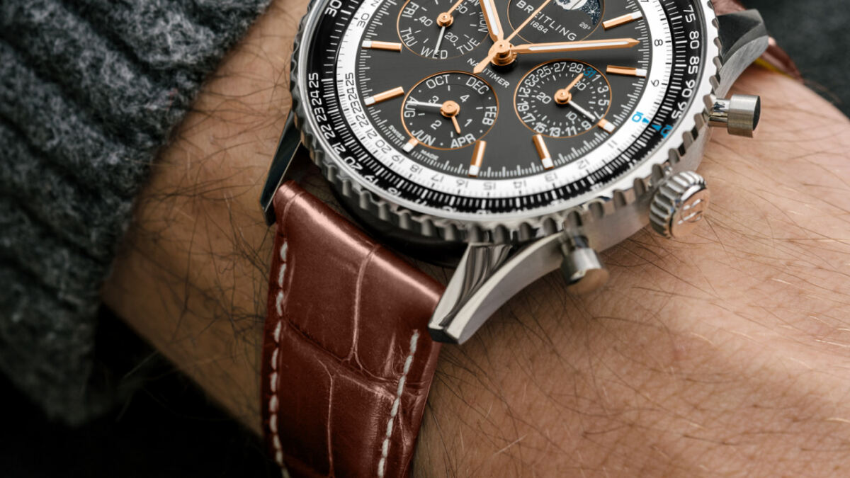 base breitling navitimer perpetual calendar chronograph.webp 5