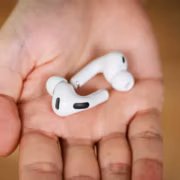 Живой перевод Google Live Translate теперь доступен на наушниках iOS 2 Живой перевод Google Live Translate теперь доступен на наушниках iOS