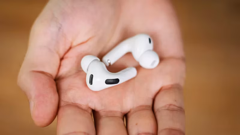 Живой перевод Google Live Translate теперь доступен на наушниках iOS