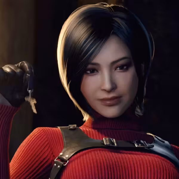 Женщина в черной каске и красной куртке с ремнями