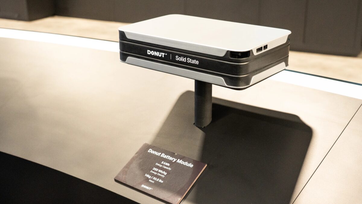 Тесты Donut Lab показали серьёзное падение ёмкости твёрдотельной батареи после повреждения