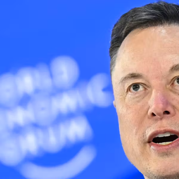 Илон Маск предложил оплачивать зарплаты 50 000 сотрудников TSA без финансирования правительства