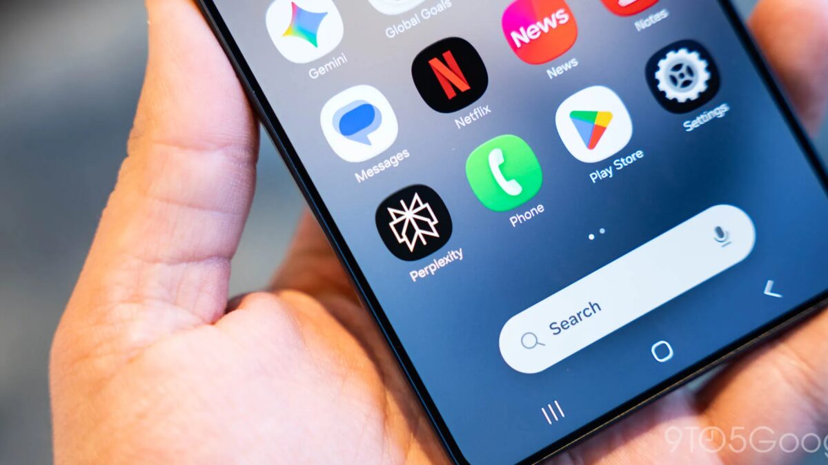 Galaxy S26 меняет фразу на «Hey Perplexity» для третьего ИИ-ассистента