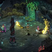 Кампания в игре Hades II на корабле враги и оружие