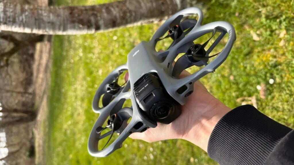 Названы цены и комплектации дрона DJI Avata 360 перед запуском 26 марта