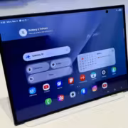 Samsung прекращает продажи Galaxy Z TriFold через три месяца после запуска 4 Samsung прекращает продажи Galaxy Z TriFold через три месяца после запуска