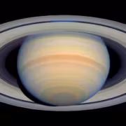 У Сатурна обнаружили 11 новых лун — теперь всего 285 спутников