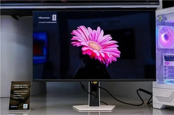 Hisense представила RGB mini-LED игровой монитор UX и 5K GX Ultra на AWE 2026