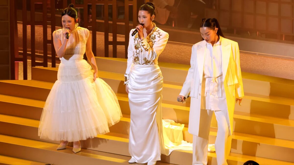 kpop demon perform oscars.jpg