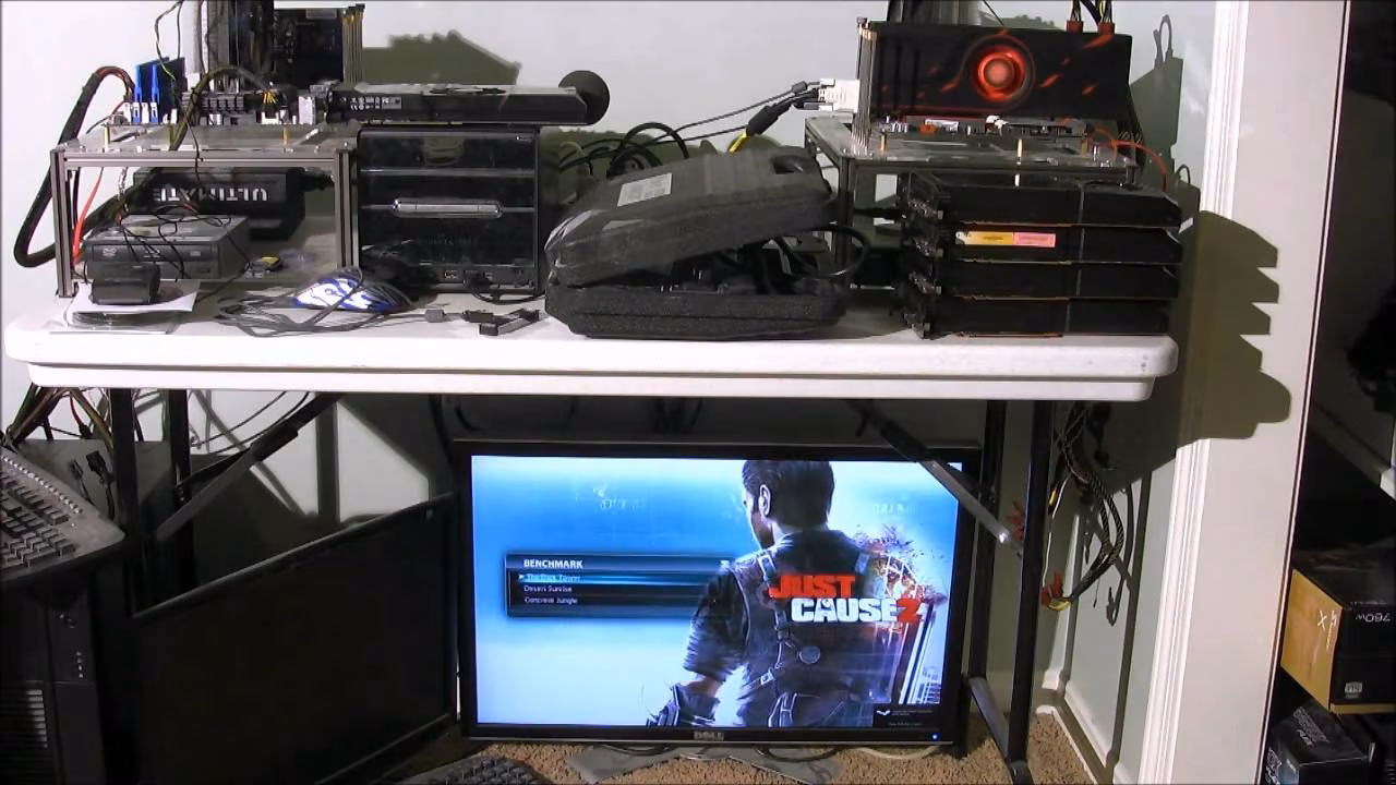 Тест шума AMD Radeon HD 6990 на YouTube