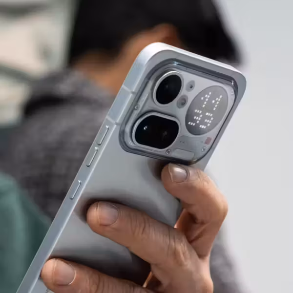 Гендиректор Nothing: приложения исчезнут, им на смену придёт искусственный интеллект