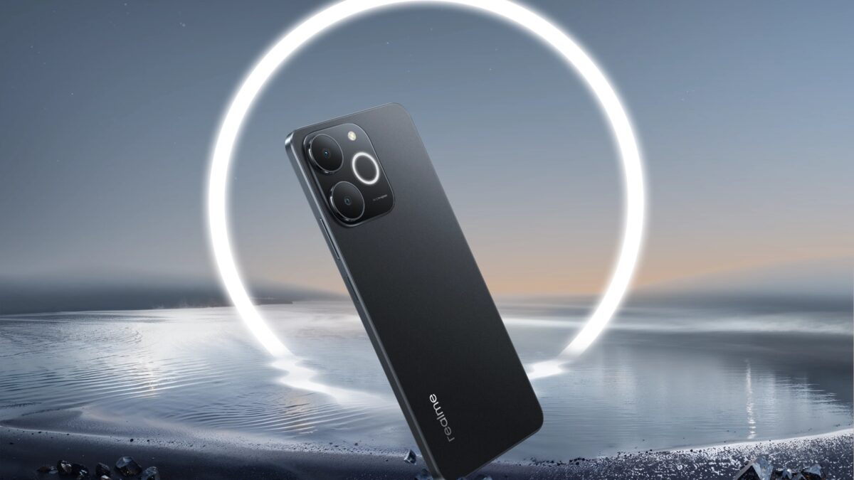 смартфон Realme Narzo 100 Lite в небесах