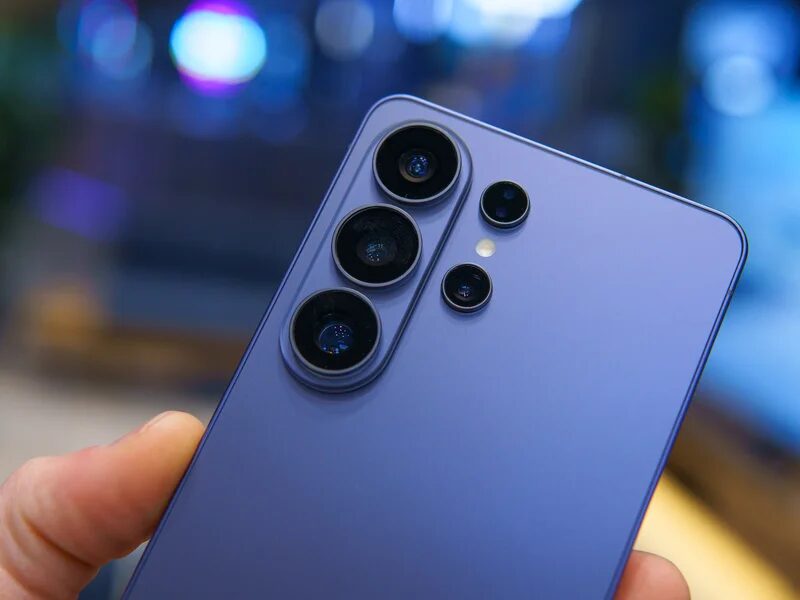 Экран Galaxy S26 Ultra вызывает жалобы покупателей из-за недостатков