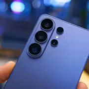 Экран Galaxy S26 Ultra вызывает жалобы покупателей из-за недостатков