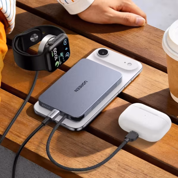 Ugreen MagFlow Air 10 000 мА·ч с магнитной зарядкой Qi2 и 30 Вт быстрой зарядкой