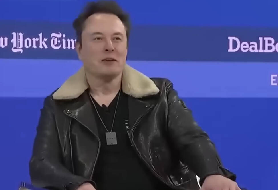 Маск рассказал о цифровом Optimus на базе AI4 в Tesla и xAI