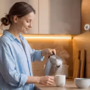 yandeks snizil tsenu i uluchshil novye datchiki dlya umnogo doma