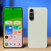 Samsung может отказаться от собственных дисплеев в новых Galaxy из-за роста цен