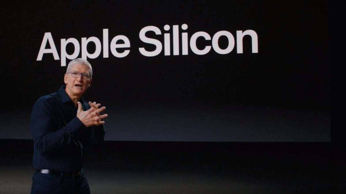 Кадр с презентации Apple Silicon и выступающего человека