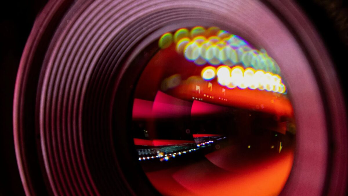 Камера iPhone с 200 МП внутри цилиндра