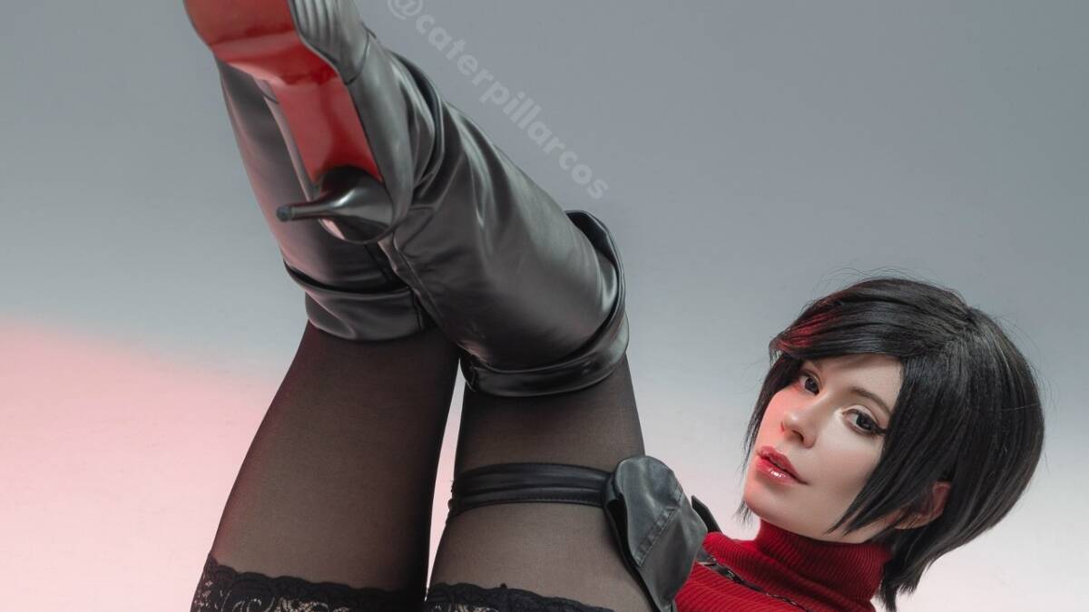 CaterpillarCos показала откровенный косплей Ады Вонг из Resident Evil
