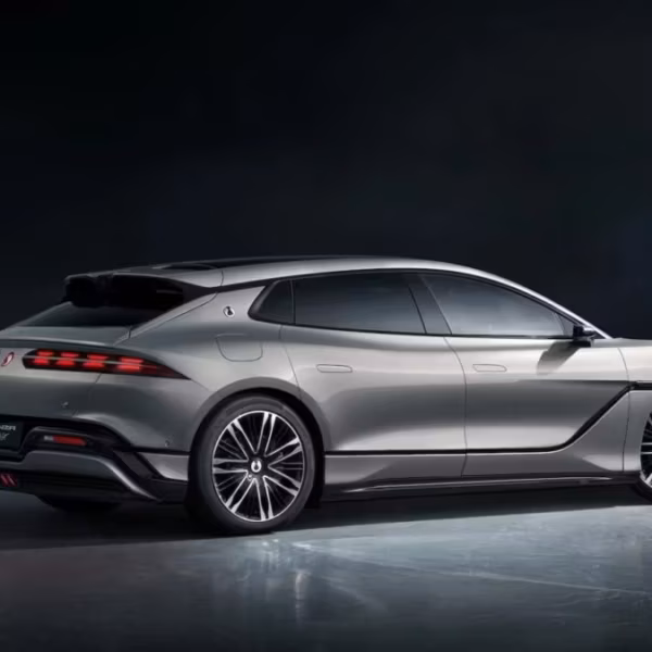 Электромобиль BYD Han DV с дизайном спортивного купе