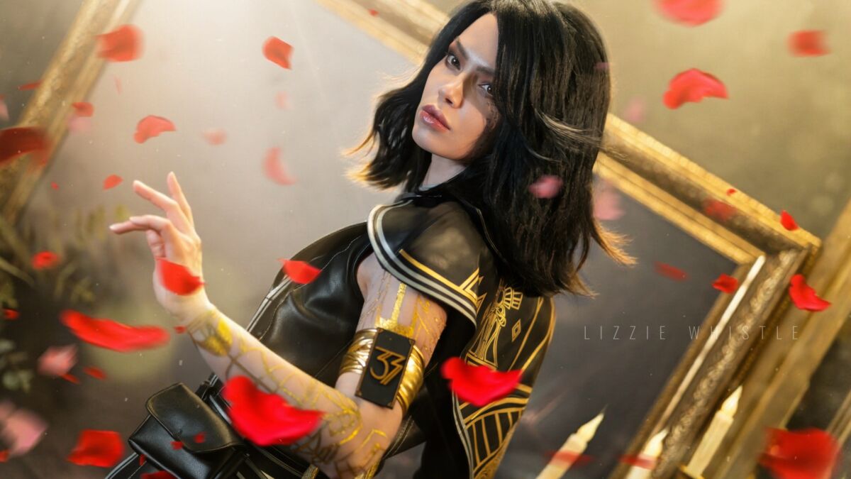 Косплей Люнэ из Clair Obscur Expedition 33 Lizzie Whistle