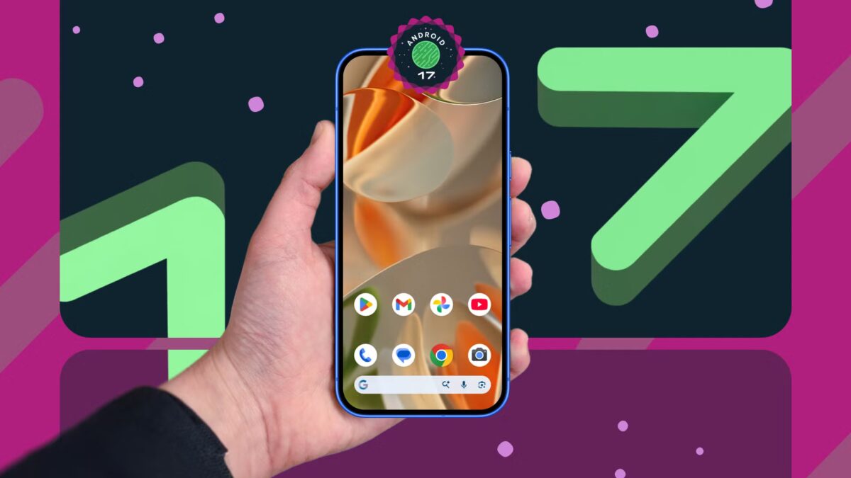 Рука держит смартфон Google Pixel с Android 17 Beta 4