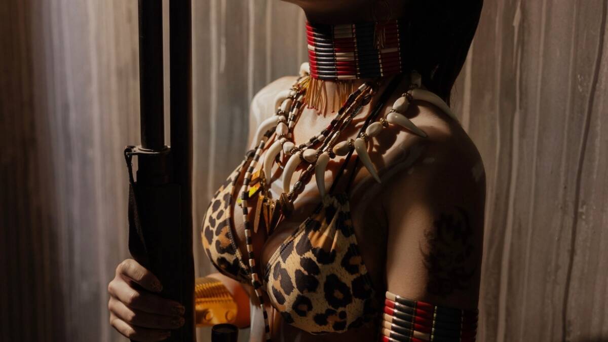 Российская модель в костюме косплея Шевы Аломар из Resident Evil