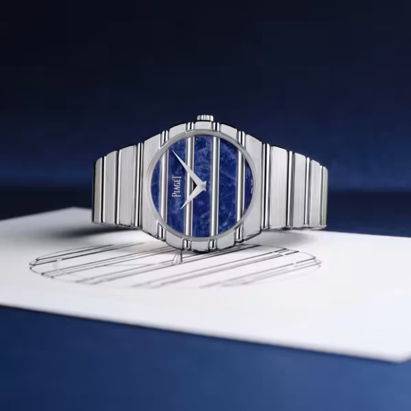 Часы Piaget с синим циферблатом и серебряным корпусом