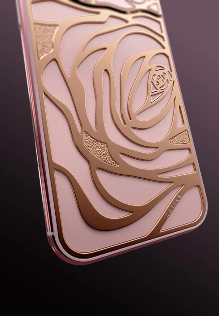 Розовый iPhone 17 Pro Rose Collection с золотым дизайном