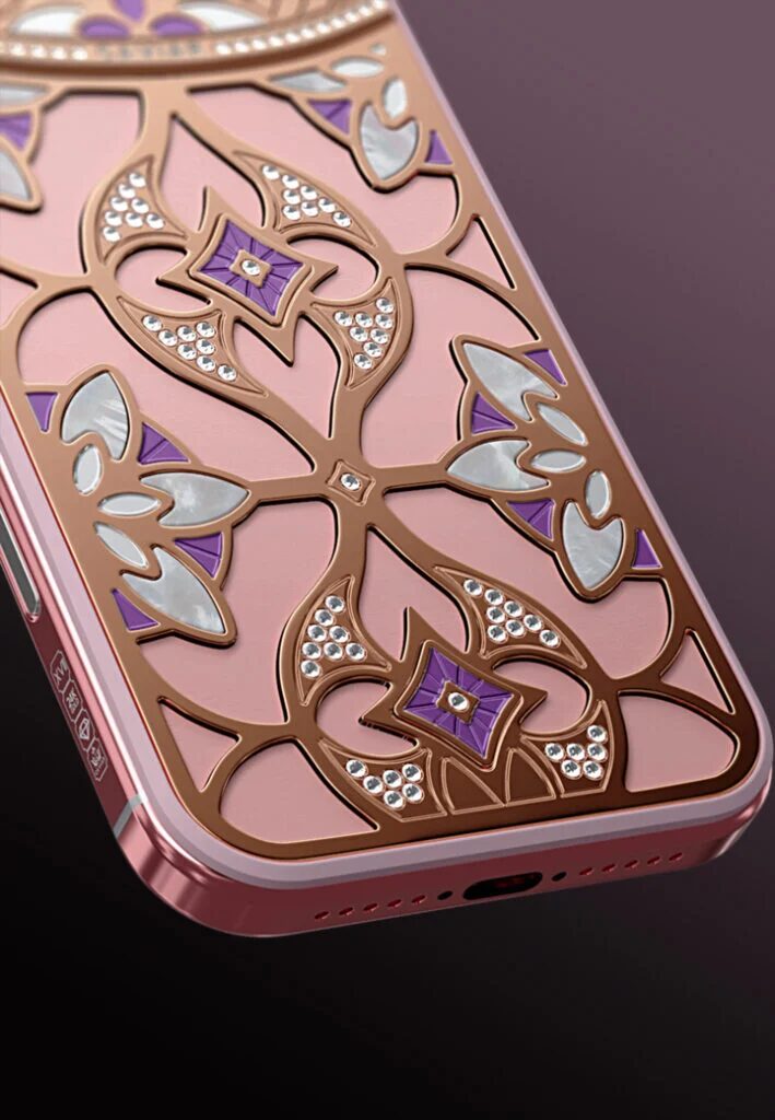 Розовый iPhone 17 Pro Rose Collection с золотым дизайном и драгоценными камнями