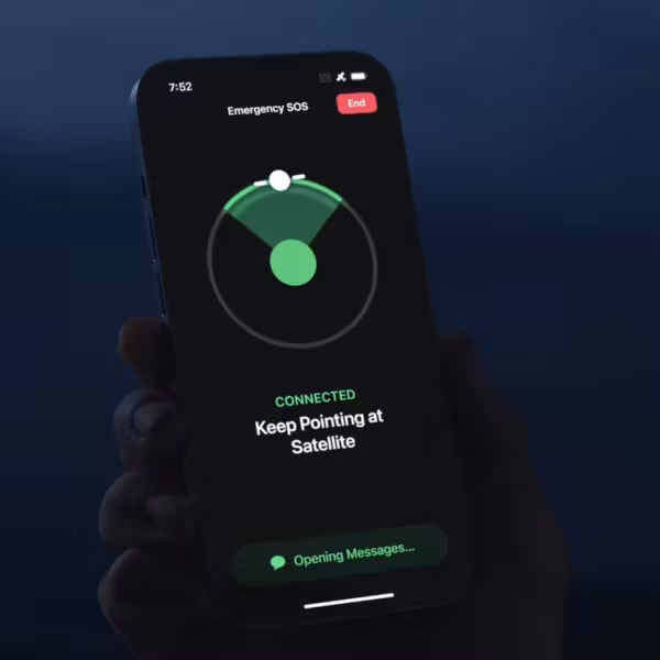 iPhone с приложением спутниковой связи для SOS