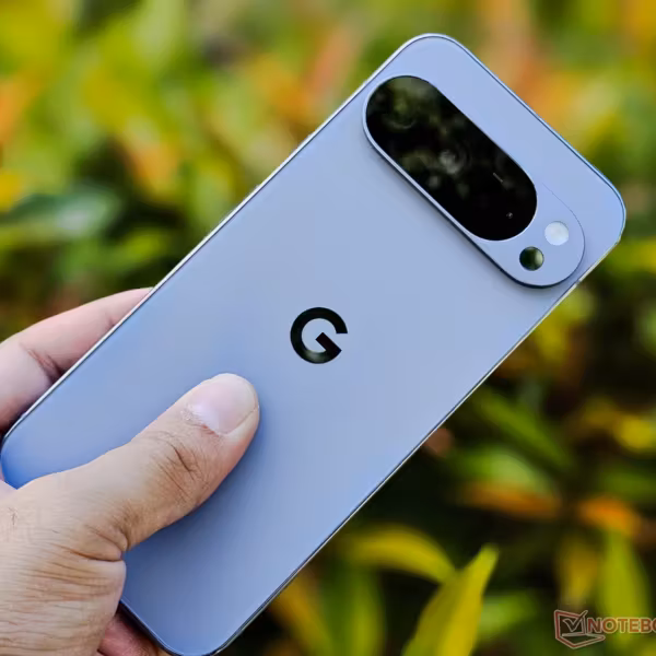 Обзор Google Pixel с камерой и логотипом G