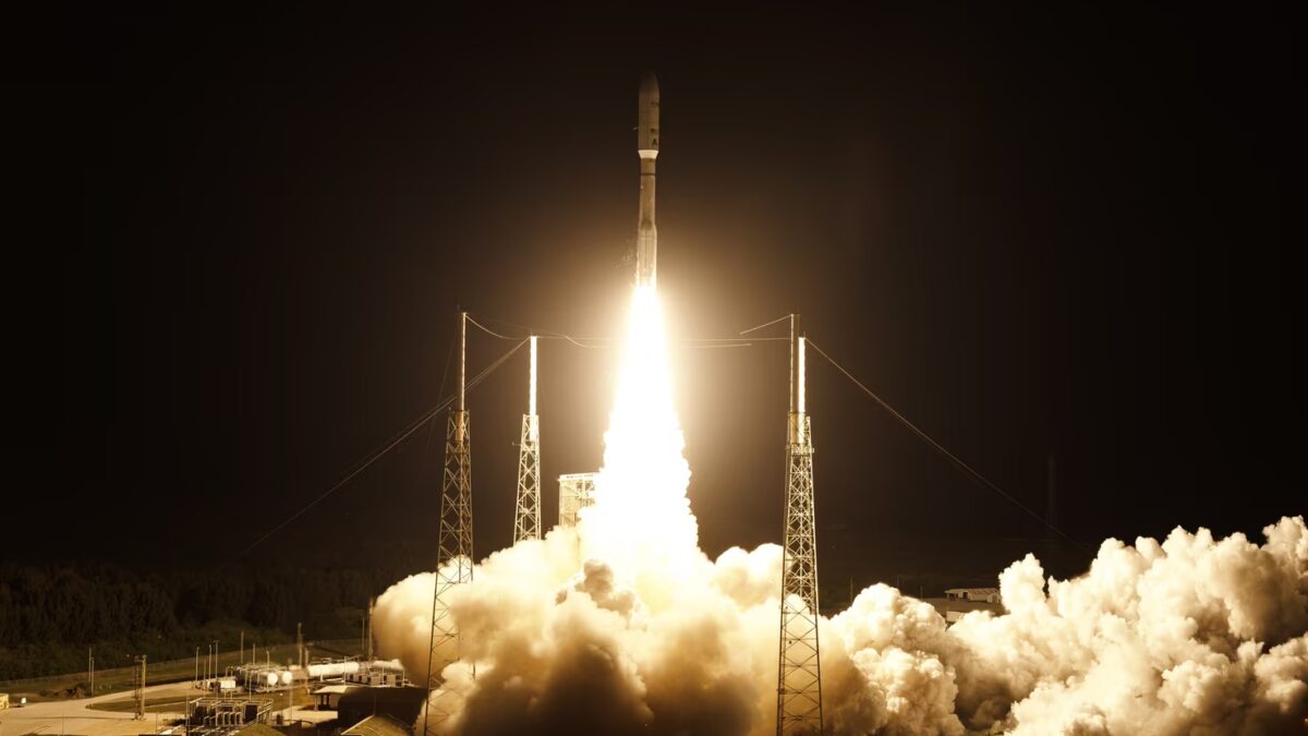 Запуск ракеты Atlas V с спутниками Amazon Leo