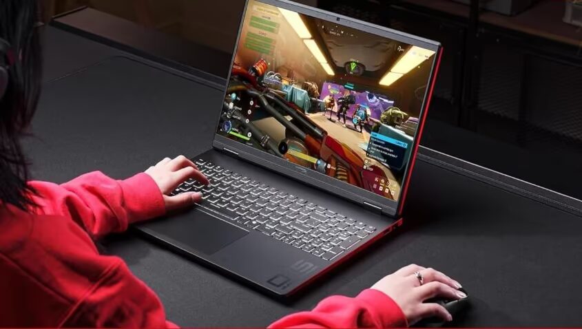 Игровой ноутбук HP Omen 15 в действии