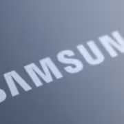 Первый телефон Samsung старше, чем кажется